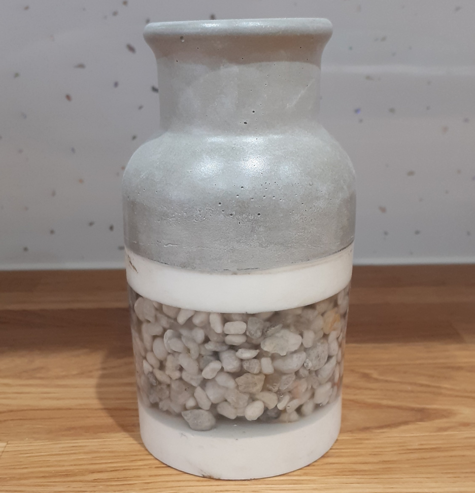 Vase 2